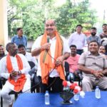 त्रिमूर्ति नगर के स्वामी आत्मानंद स्कूल में शेड निर्माण का विधायक पुरन्दर मिश्रा ने किया भूमिपूजन